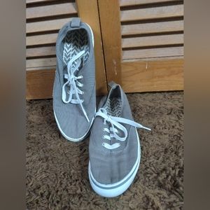 Faded glory grey canvas shoes